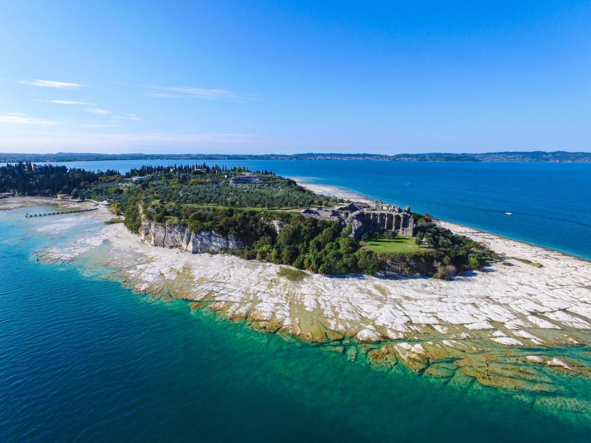 Blue Suite Apartment Sirmione Buitenkant foto