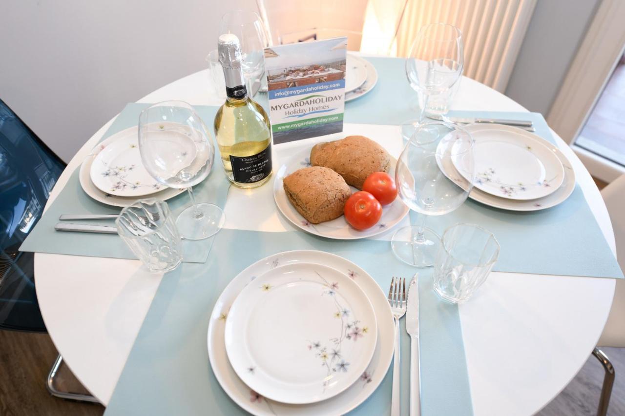 Blue Suite Apartment Sirmione Buitenkant foto