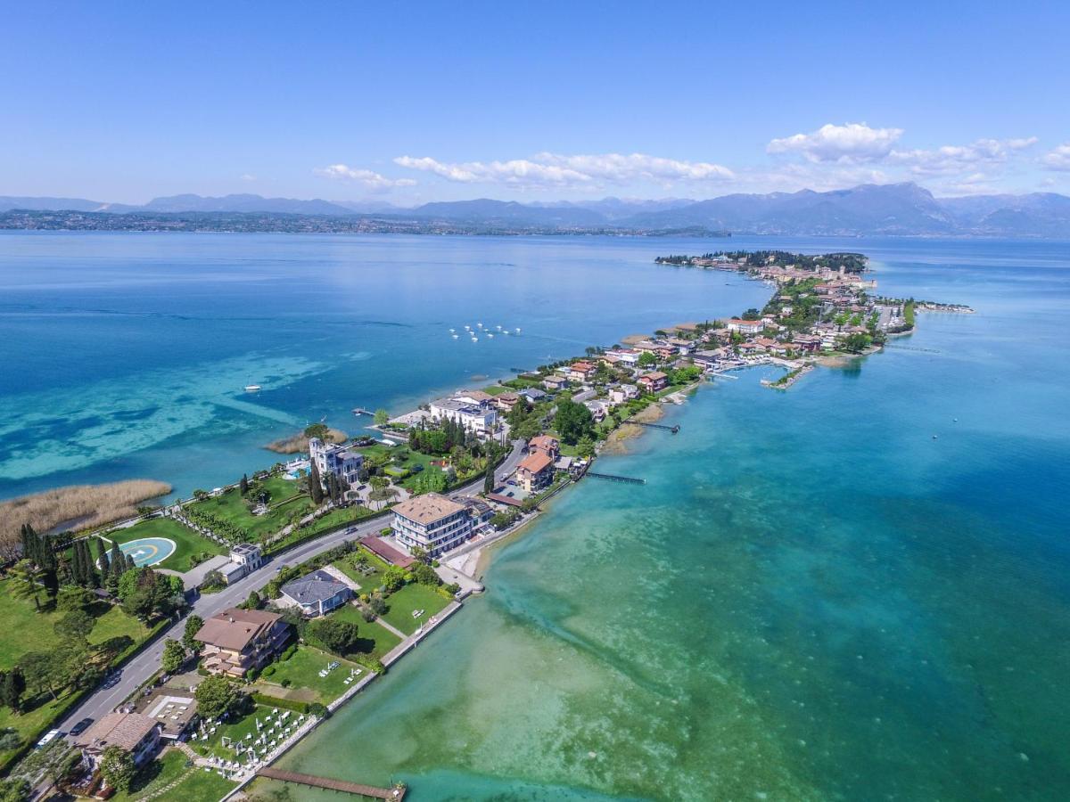 Blue Suite Apartment Sirmione Buitenkant foto